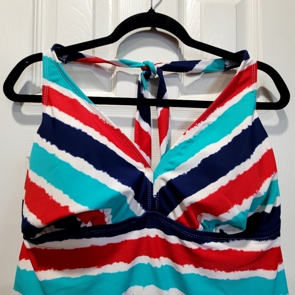 Catalina 2X Swim Top Stripes Colorful Nautical Halter Padded - Picture 3 of 4
